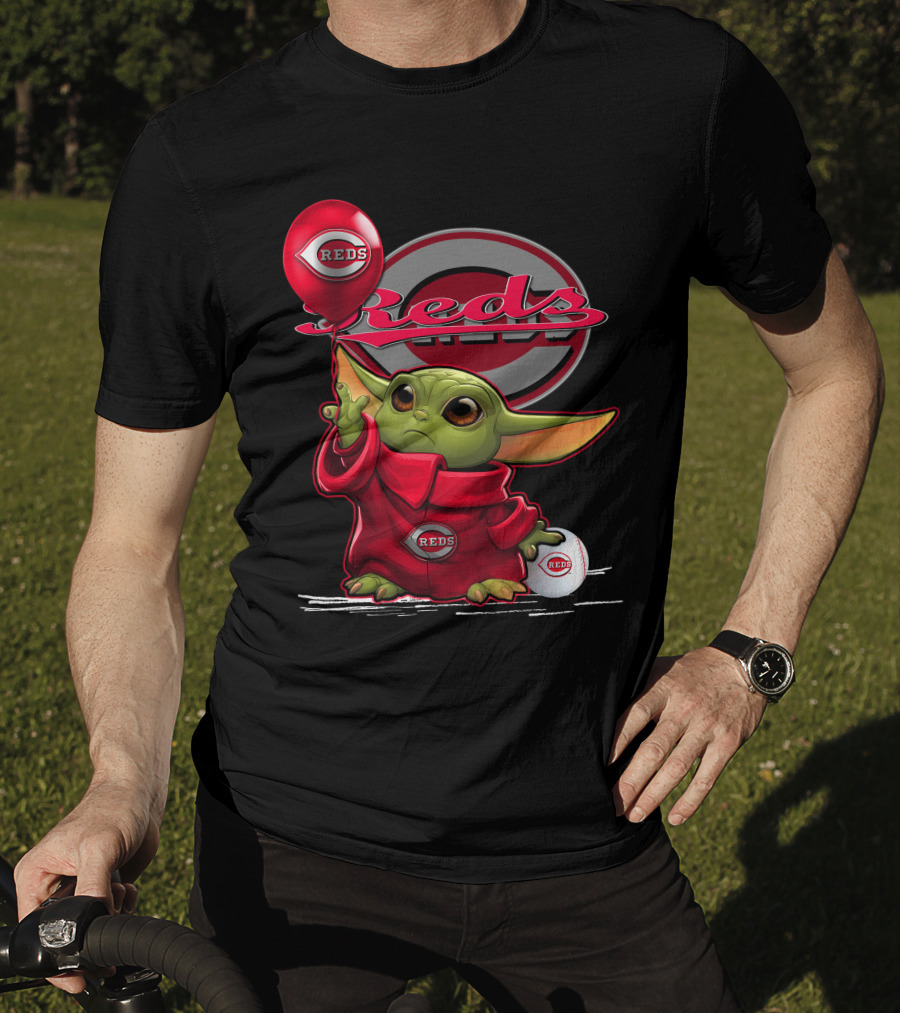Yoda Cincinnati Reds Red Balloon And Baseball T-Shirt