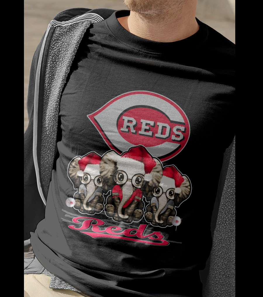 Cincinnati Reds Christmas Elephants In Santa Hats T-Shirt
