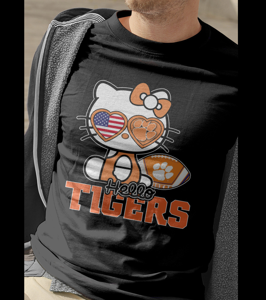 Hello Kitty Clemson Tigers Football USA Bow Paw Prints T-Shirt
