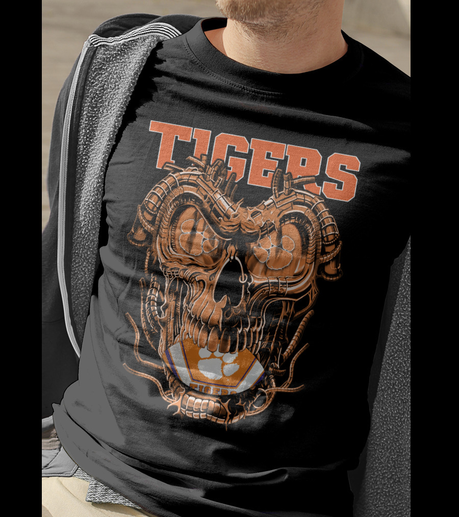 Clemson Tigers Mechanical Dragonskull With Football Elements T-Shirt