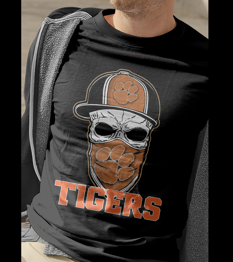 Clemson Tigers Skull Hat Paw Bandana T-Shirt