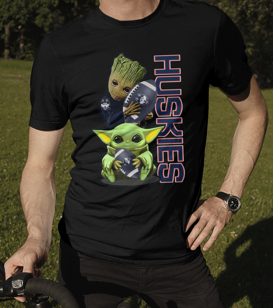 Grzd Connecticut Huskies Groot And Baby Yoda Football Team Spirit T-Shirt