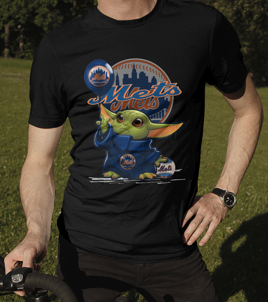 Yoda Mets Star Wars Baseball Fan Art New York Balloon And City Skyline T-Shirt