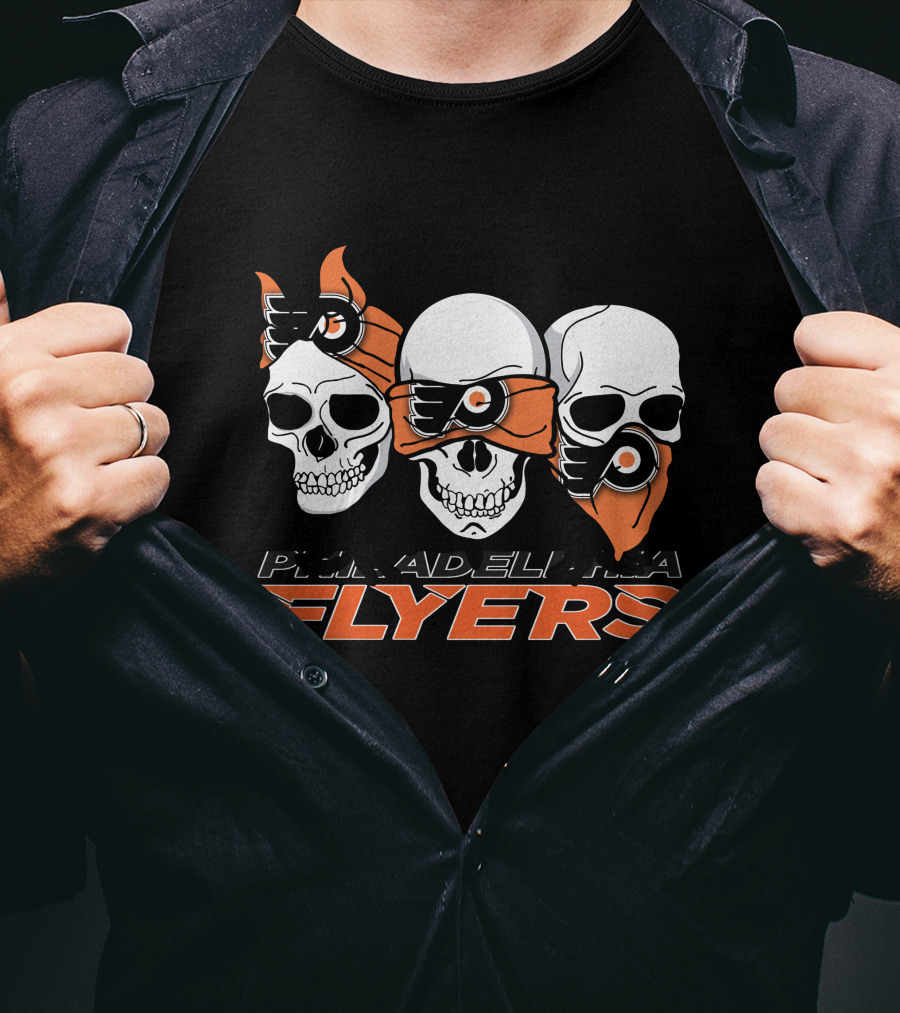 Philadelphia Flyers Three Skull Bandana Motif T-Shirt