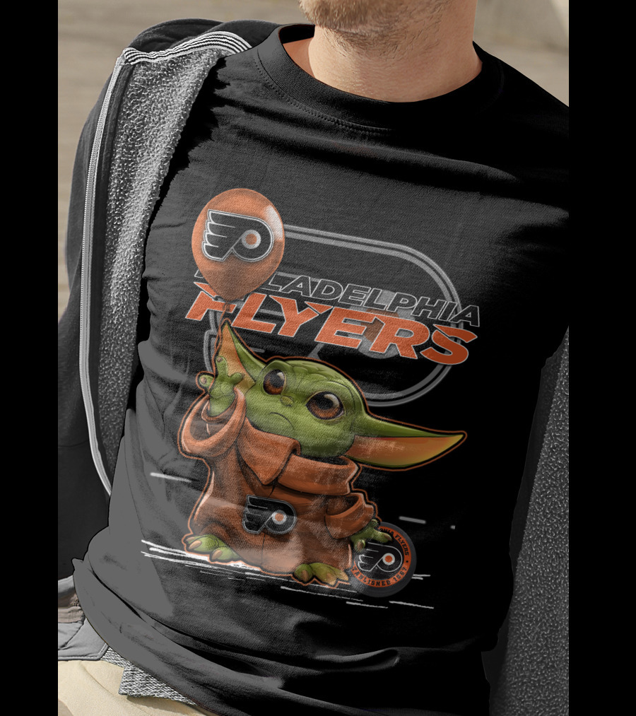 Yoda With Philadelphia Flyers T-Shirt