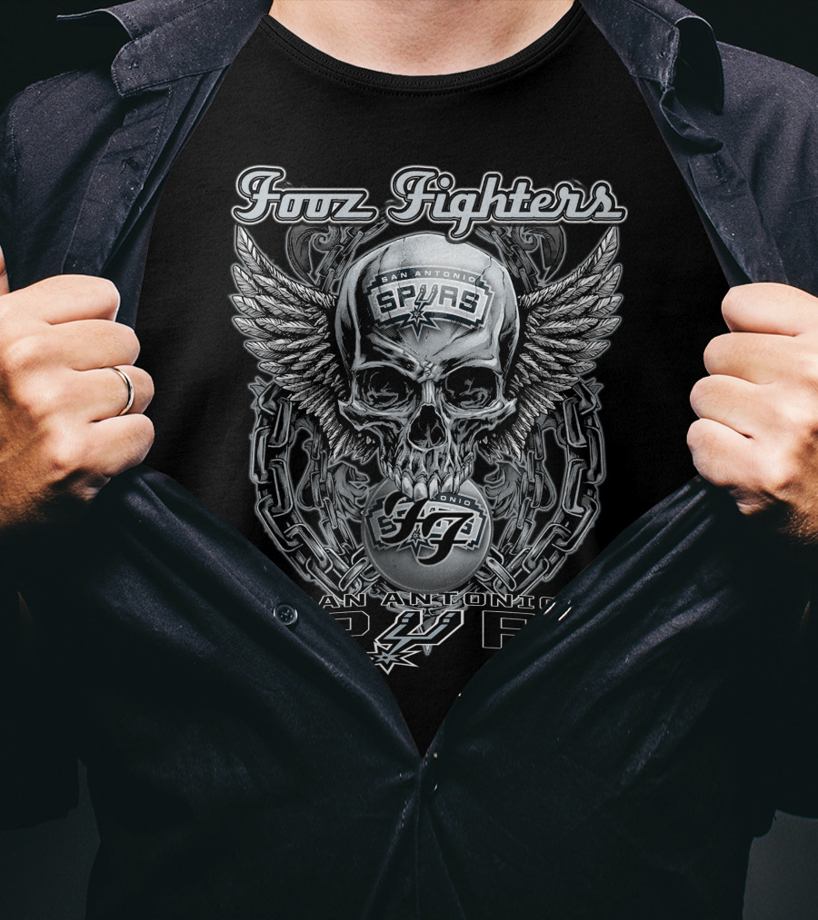 Fooz Fighters San Antonio Spurs Skull Wings Chain T-Shirt