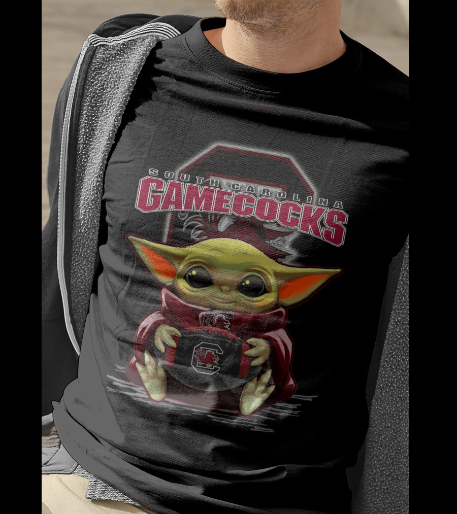South Carolina Gamecocks Yoda Football Fan With Logo And Baby Mandalorian T-Shirt