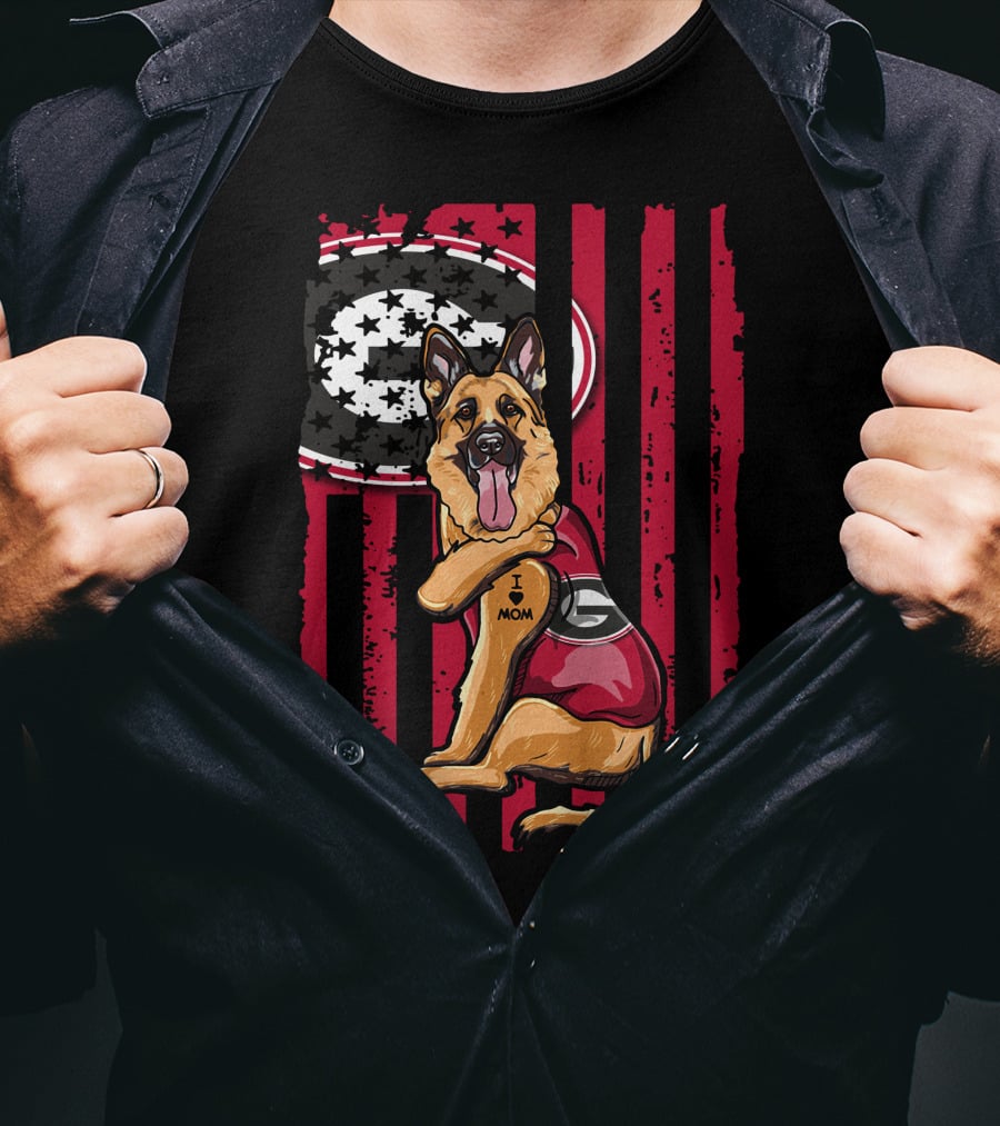 German Shepherd Georgia Bulldogs I Love Mom With Flag Background T-Shirt