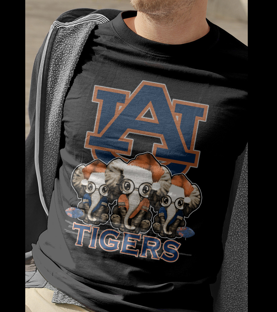 Auburn Tigers Christmas Elephants T-Shirt