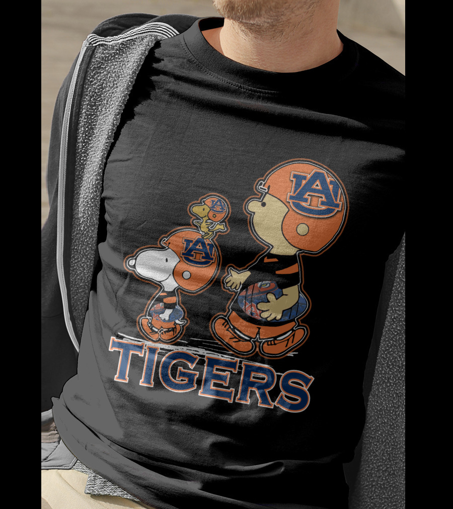 Auburn Tigers Snoopy Football Characters T-Shirt