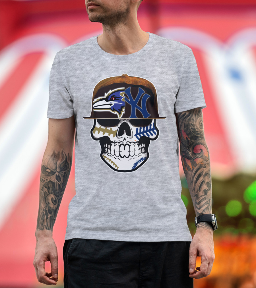 Baltimore Ravens New York Yankees Skull Hat T-Shirt