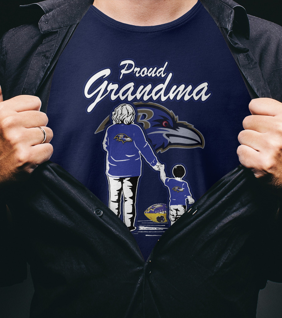 Proud Grandma Baltimore Ravens Family Fan Enthusiast With Child And Football T-Shirt