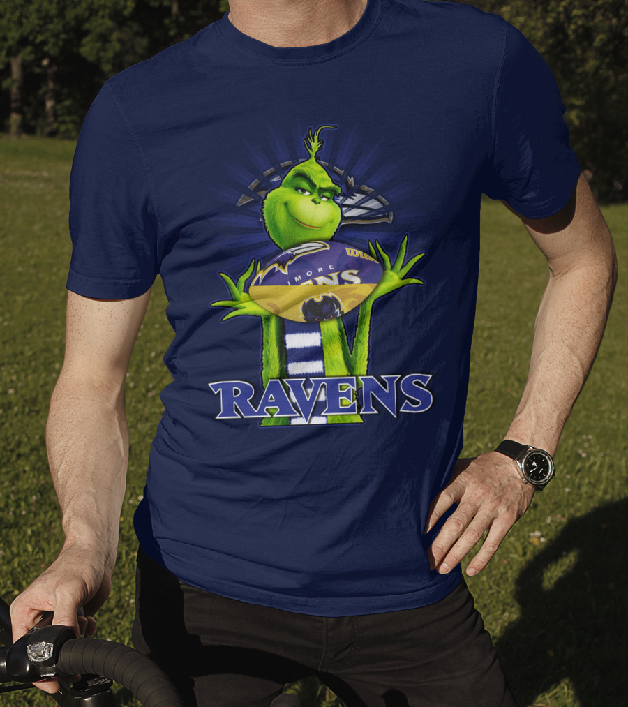 Grinch Holding Baltimore Ravens Football T-Shirt