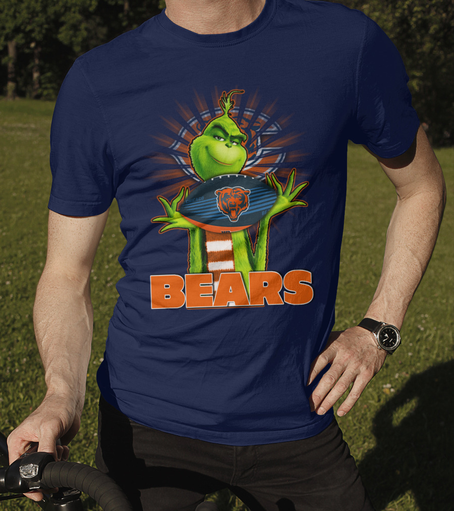 Grinch Holding Chicago Bears Football BEARS T-Shirt