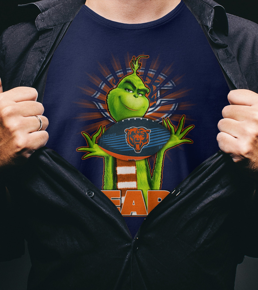 Grinch Holding Chicago Bears Football BEARS T-Shirt