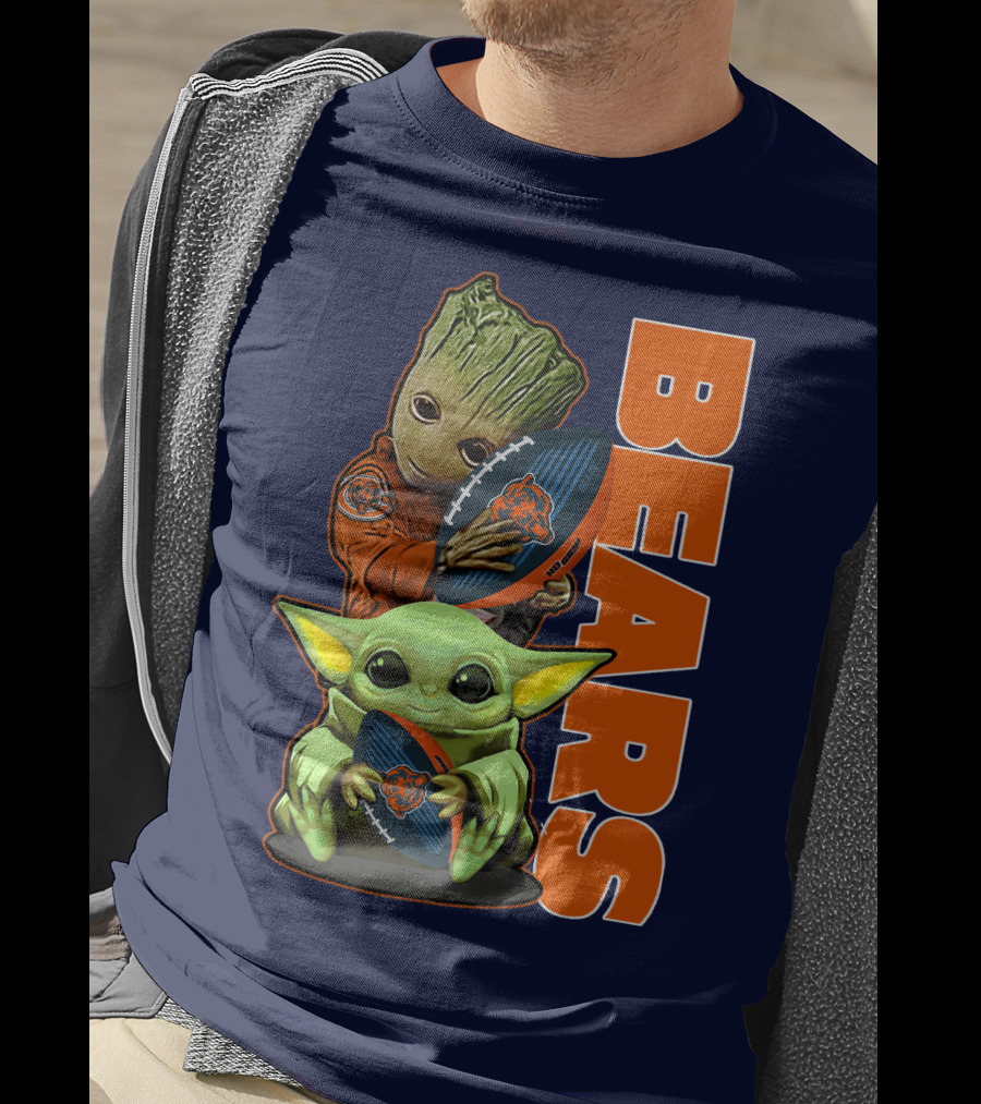 Grzd CHICAGO BEARS Baby Groot And Baby Yoda Football T-Shirt