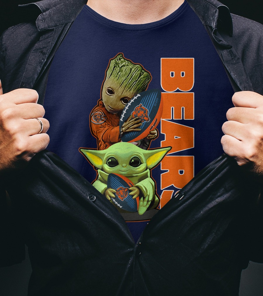 Grzd CHICAGO BEARS Baby Groot And Baby Yoda Football T-Shirt