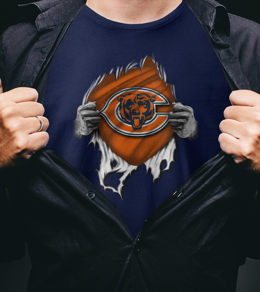 Torn CHICAGO BEARS Logo With Rip Effect Hands T-Shirt