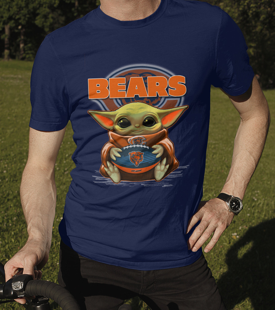 Yoda BEARS Baby Holding Chicago Football T-Shirt
