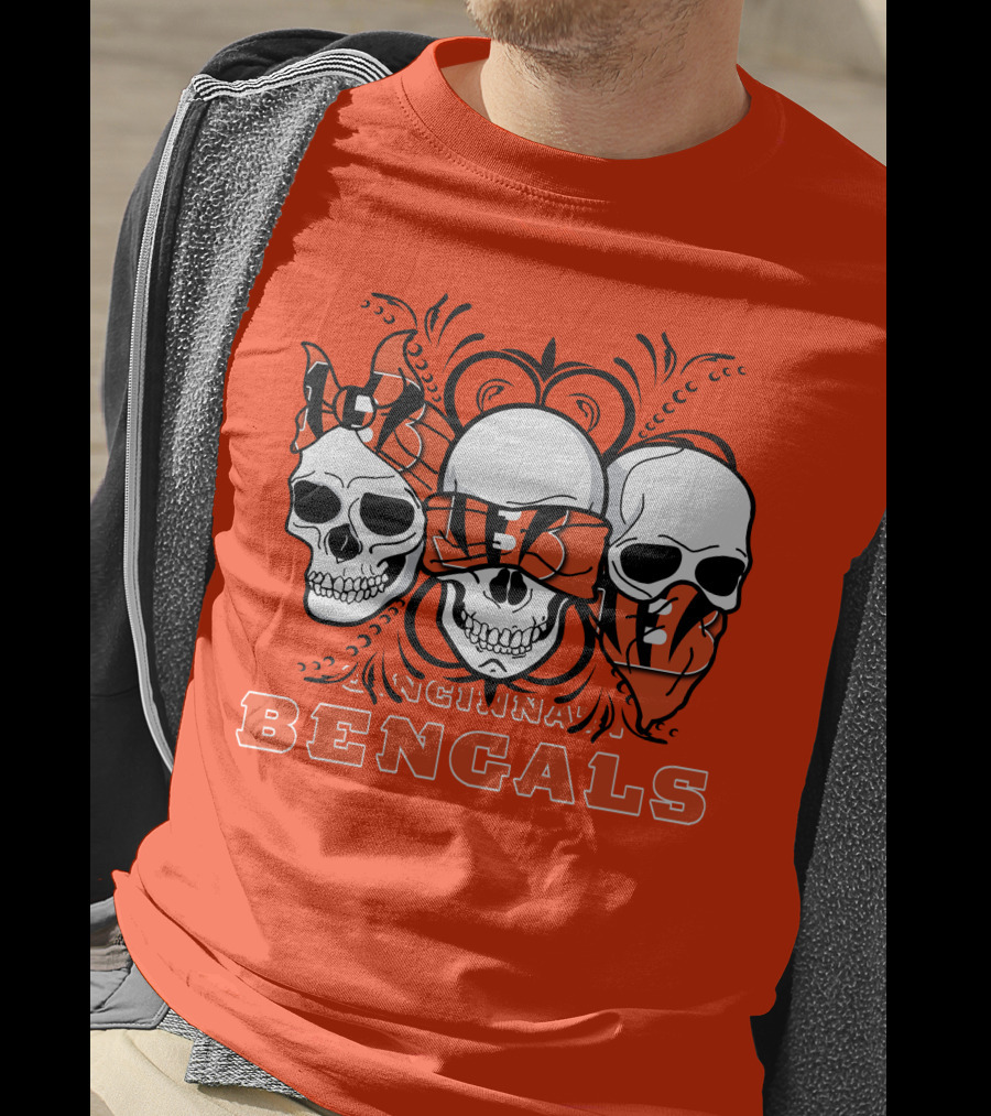 Cincinnati Bengals 3 Skull Motif T-Shirt