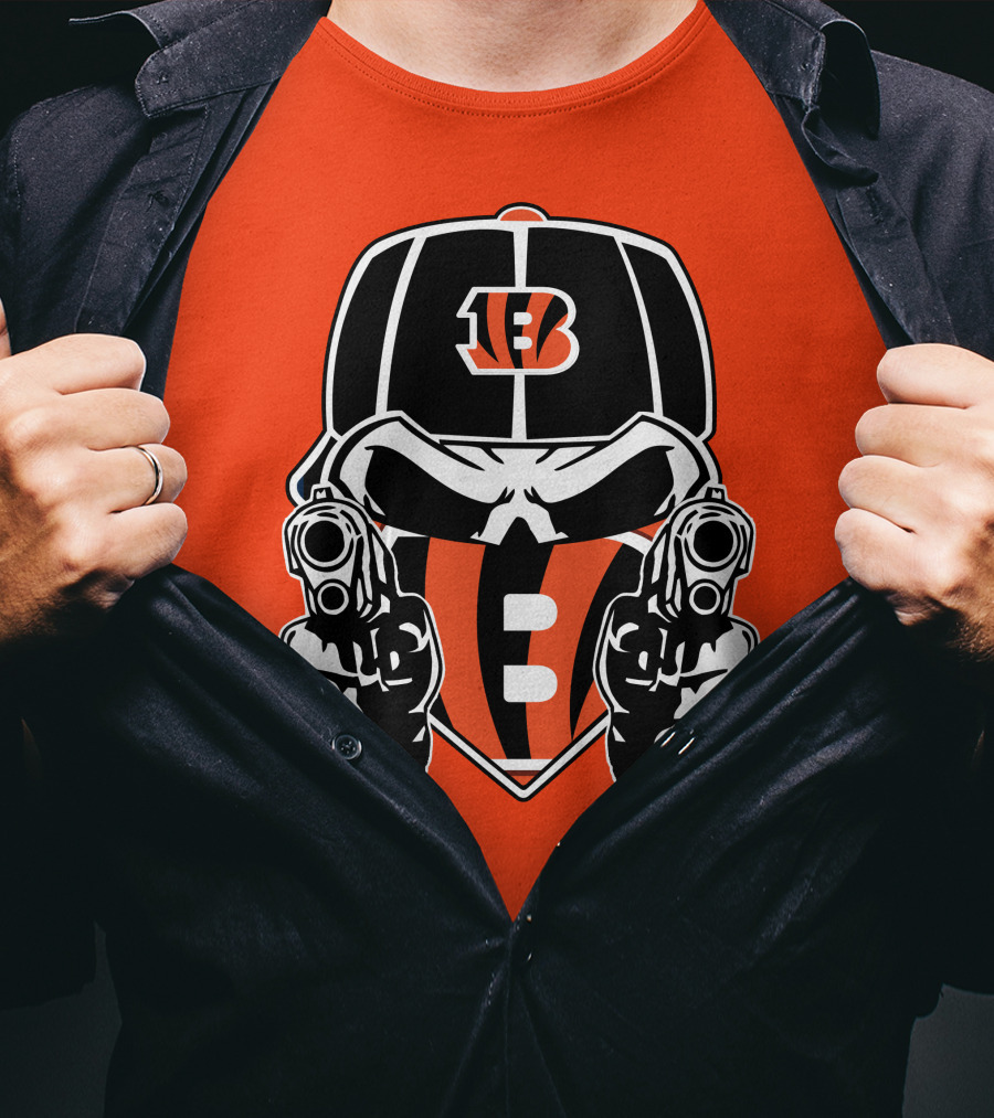 Cincinnati Bengals Armed Skeleton Illustration With Team Helmet T-Shirt