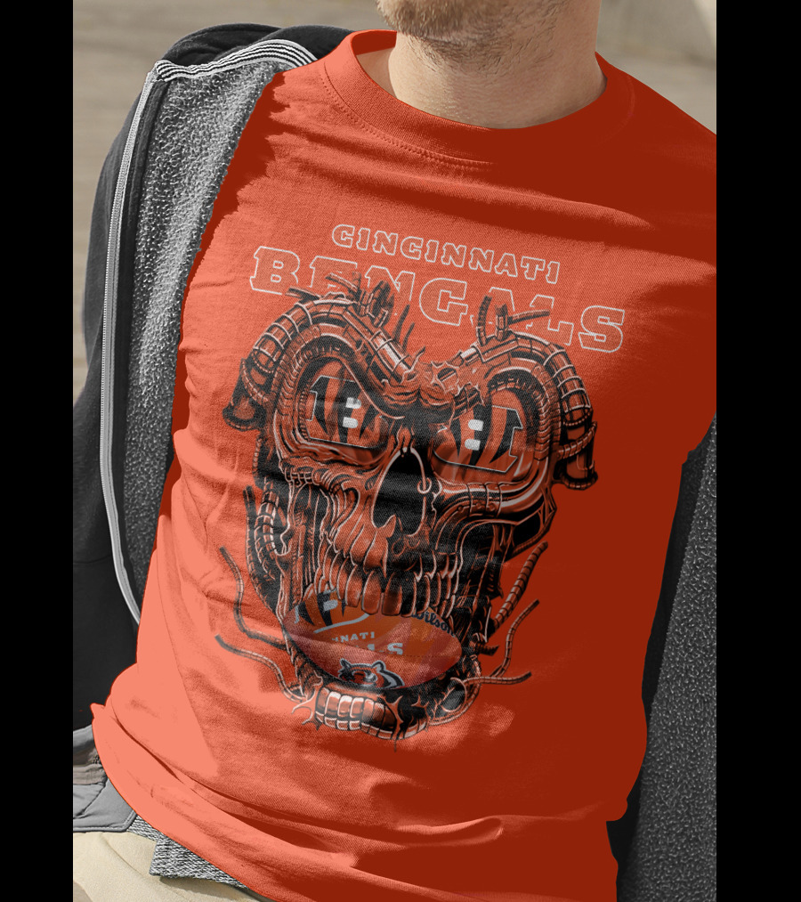 CINCINNATI BENGALS Dragonskull Football T-Shirt
