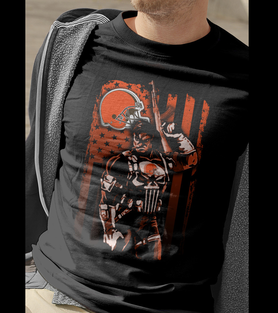 Cleveland Browns 10 Soldier With Helmet And American Flag Stars T-Shirt