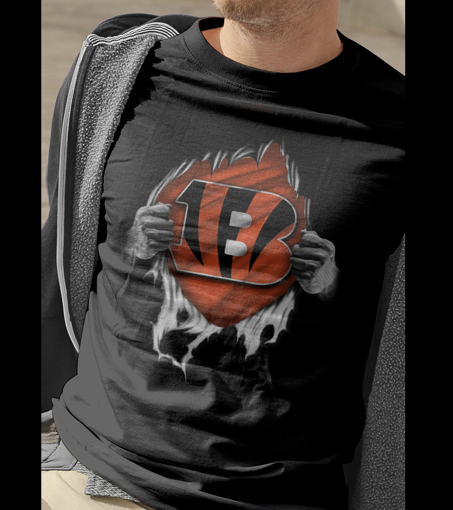 Torn B Logo Cincinnati Bengals Fan T-Shirt