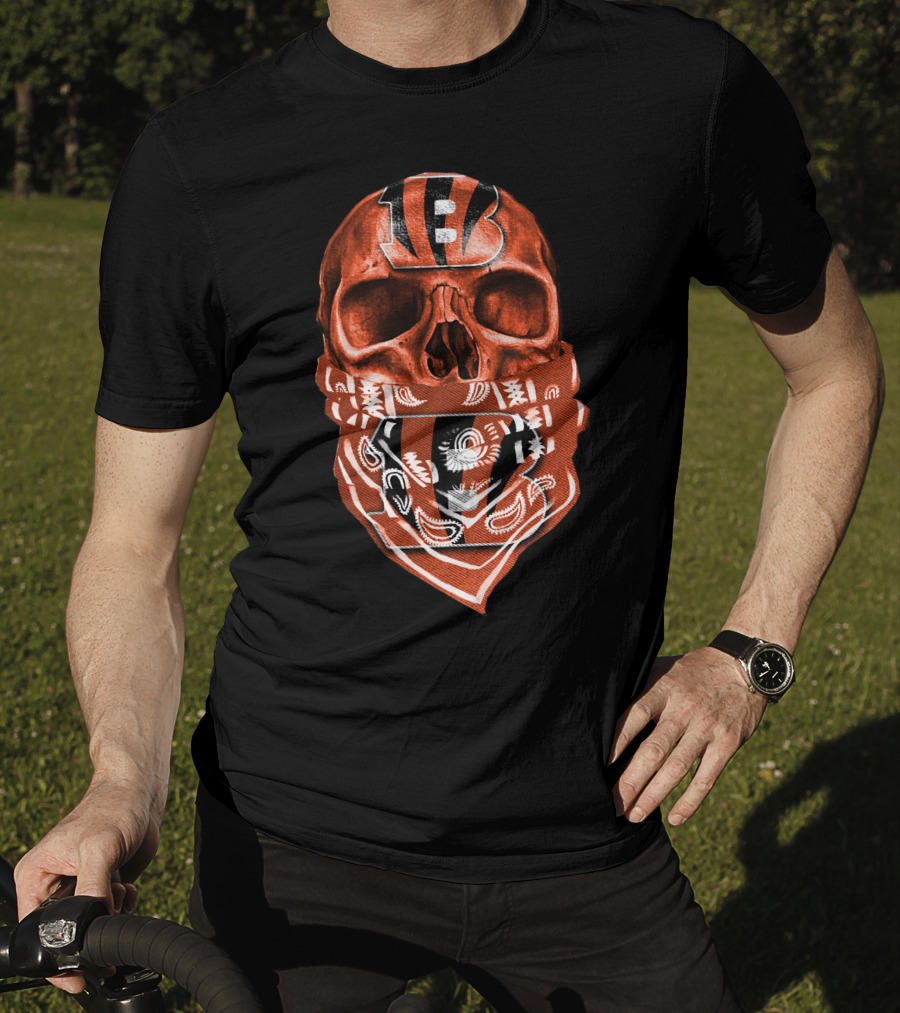 Cincinnati Bengals Skull Bandana Fan T-Shirt