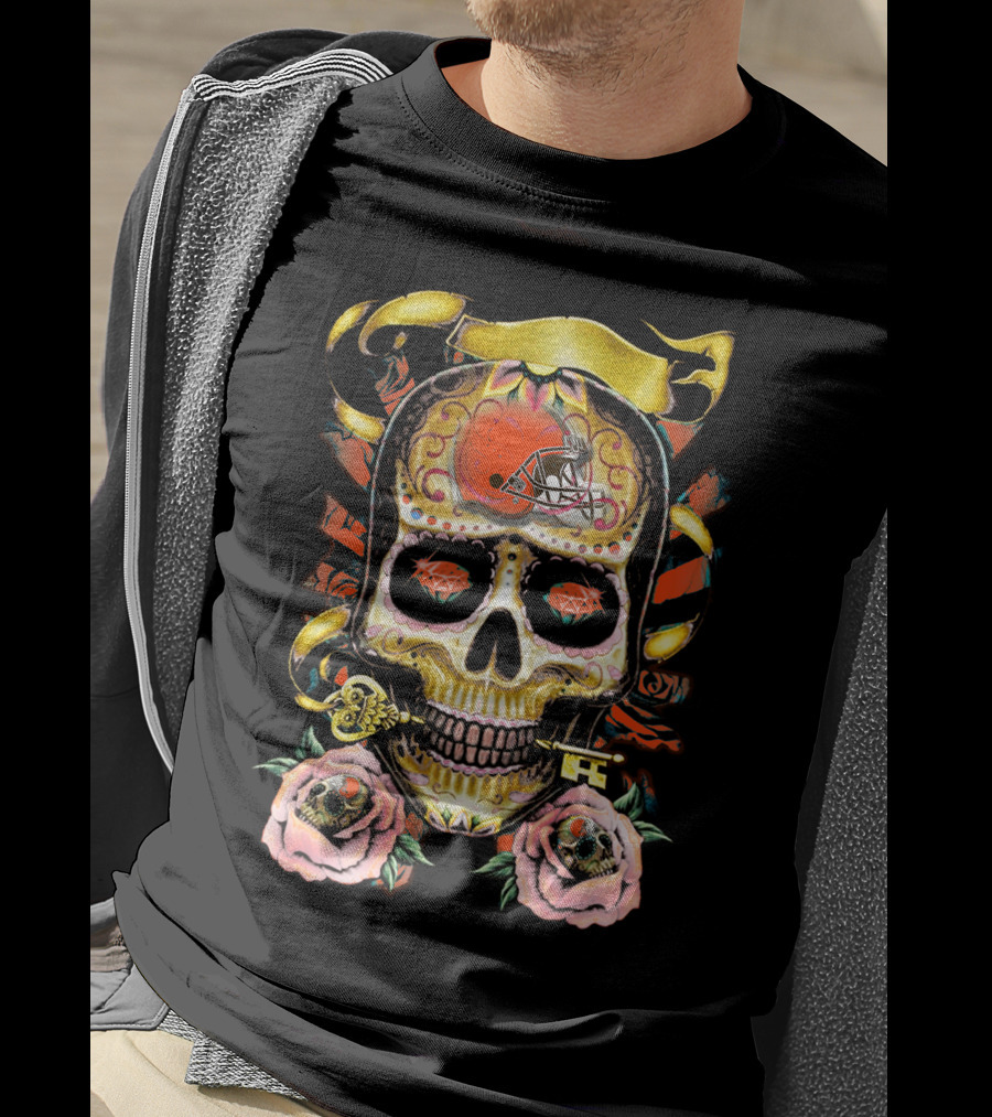 Cleveland Browns Sugar Skull Helmet Roses T-Shirt