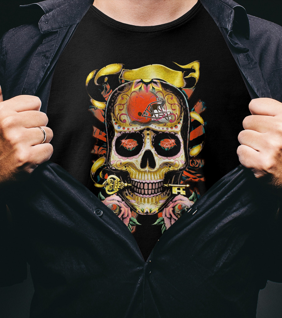 Cleveland Browns Sugar Skull Helmet Roses T-Shirt