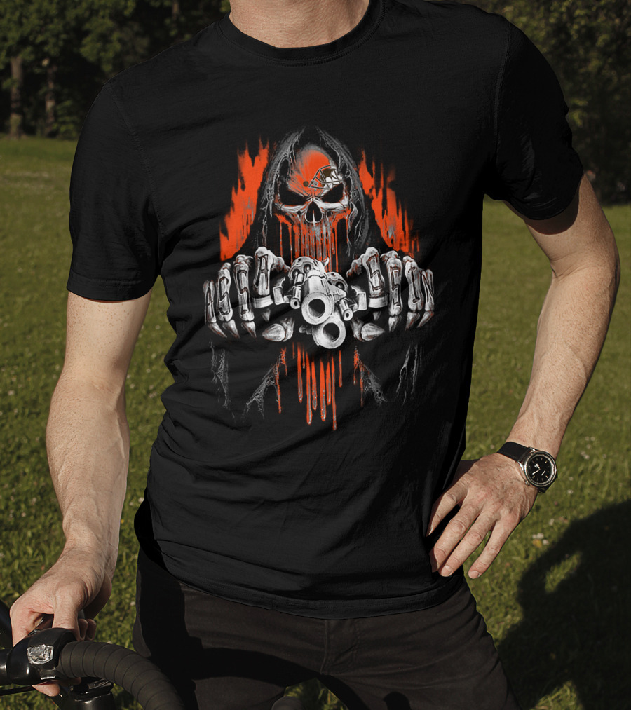 Cleveland Browns 52 Skull Grinning Reaper With Cleveland Helmet And Orange Flames T-Shirt