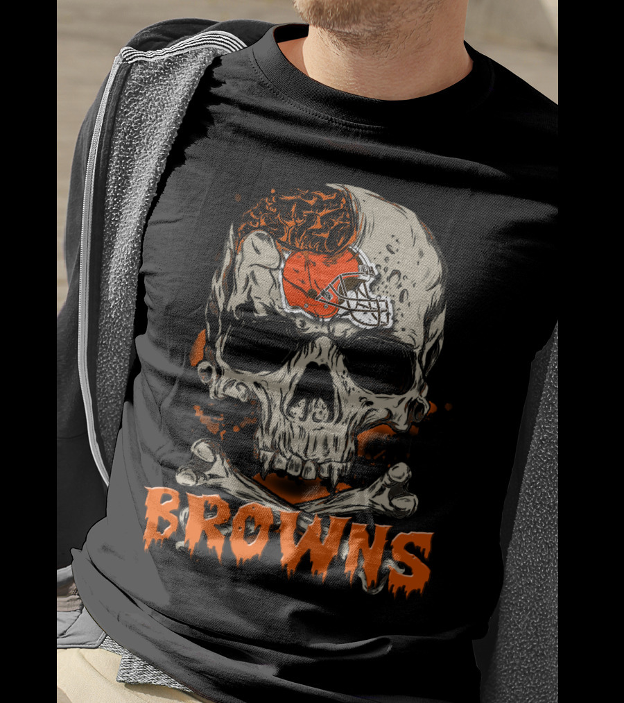 Cleveland Browns Skull And Crossbones Helmet T-Shirt