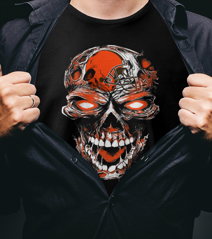 Cleveland Browns Skull Design 43 Orange Helmet Football Fan T-Shirt