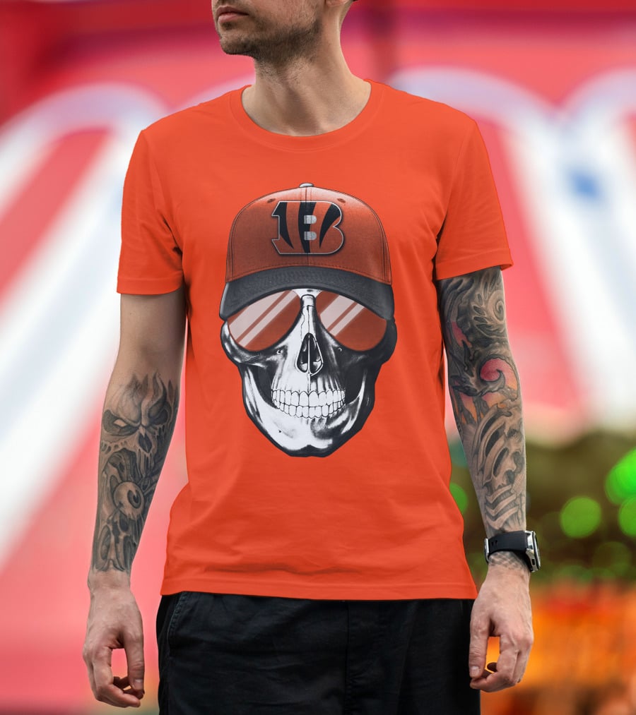 Cincinnati Bengals Skull With Team Logo Hat And Sunglasses T-Shirt