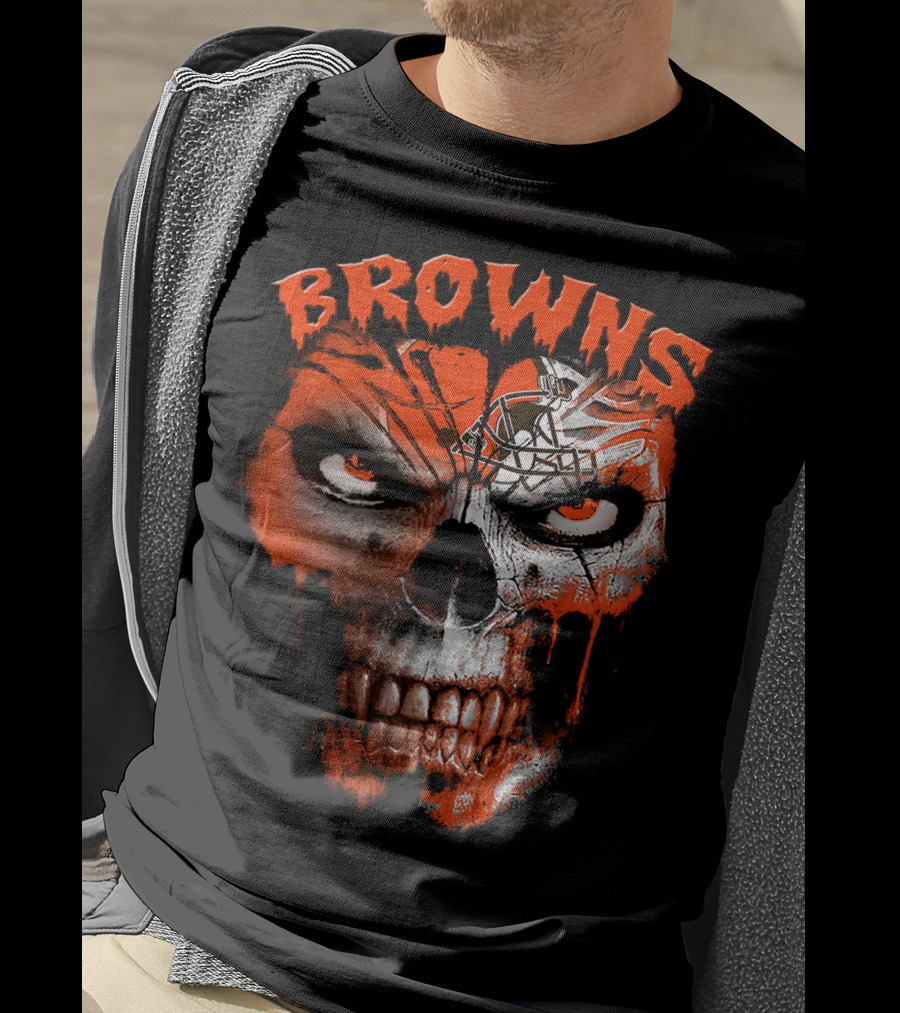 Browns Skull Design With Helmet T-Shirt