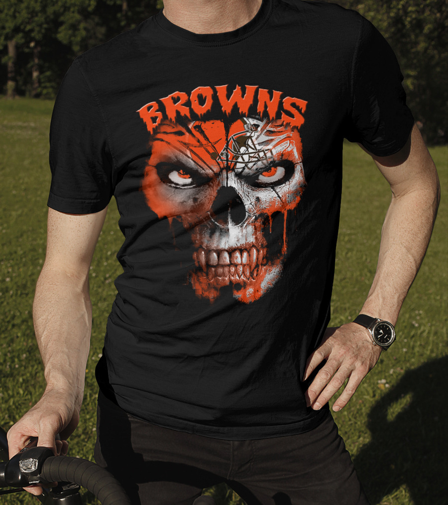 Browns Skull Design With Helmet T-Shirt