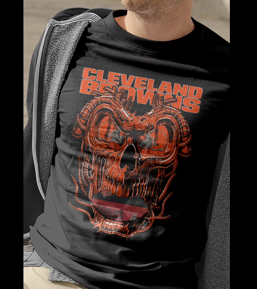 Dragonskull CLEVELAND BROWNS Helmet Skull Football T-Shirt