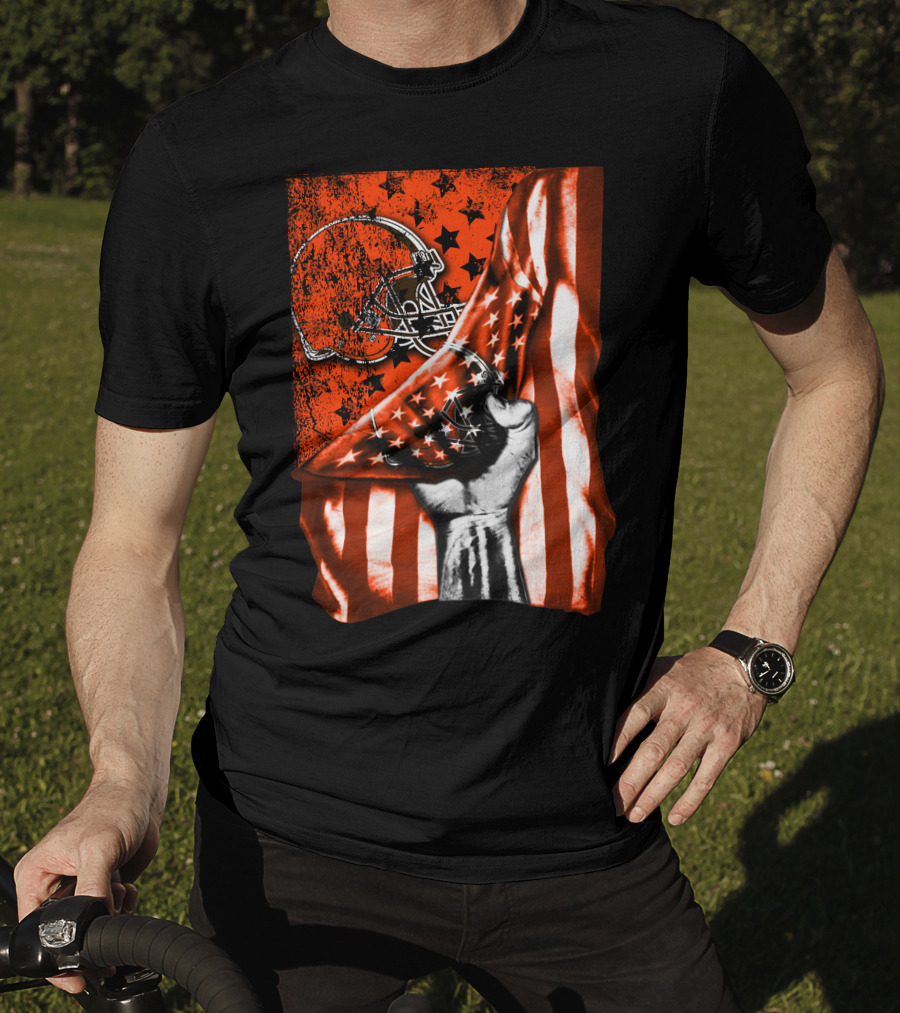 Cleveland Browns Football Helmet American Flag Fist T-Shirt