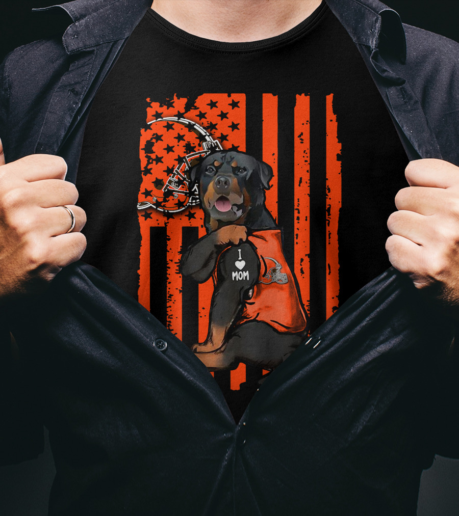 Rottweiler Cleveland Browns Helmet I Love Mom T-Shirt