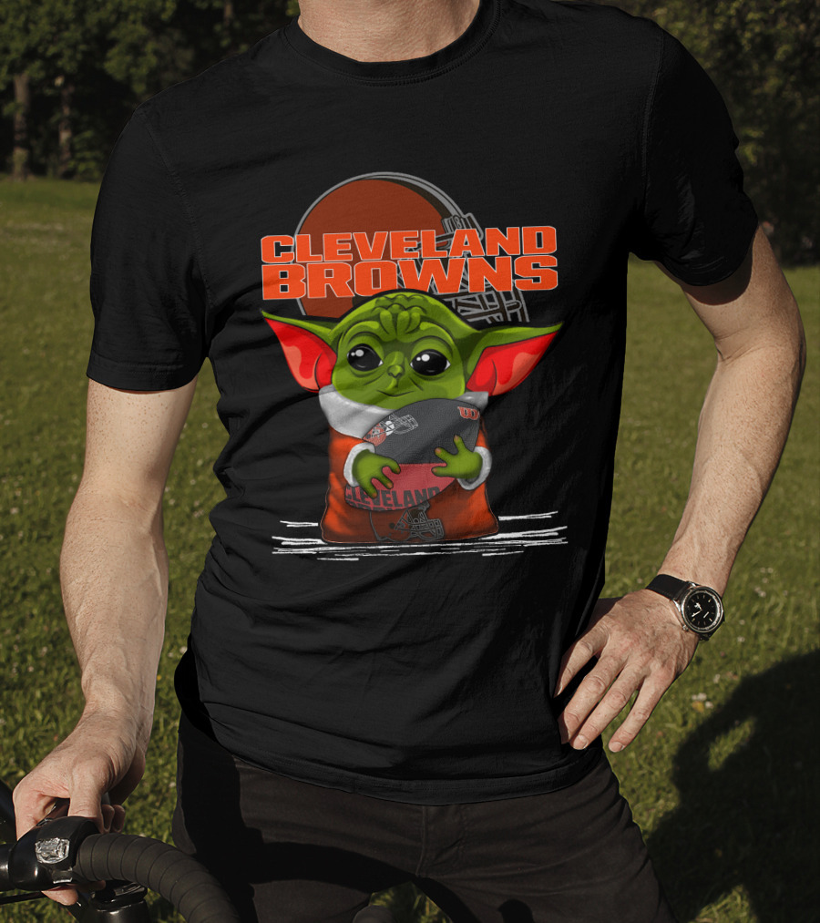 Cleveland Browns Yoda Holding Football T-Shirt