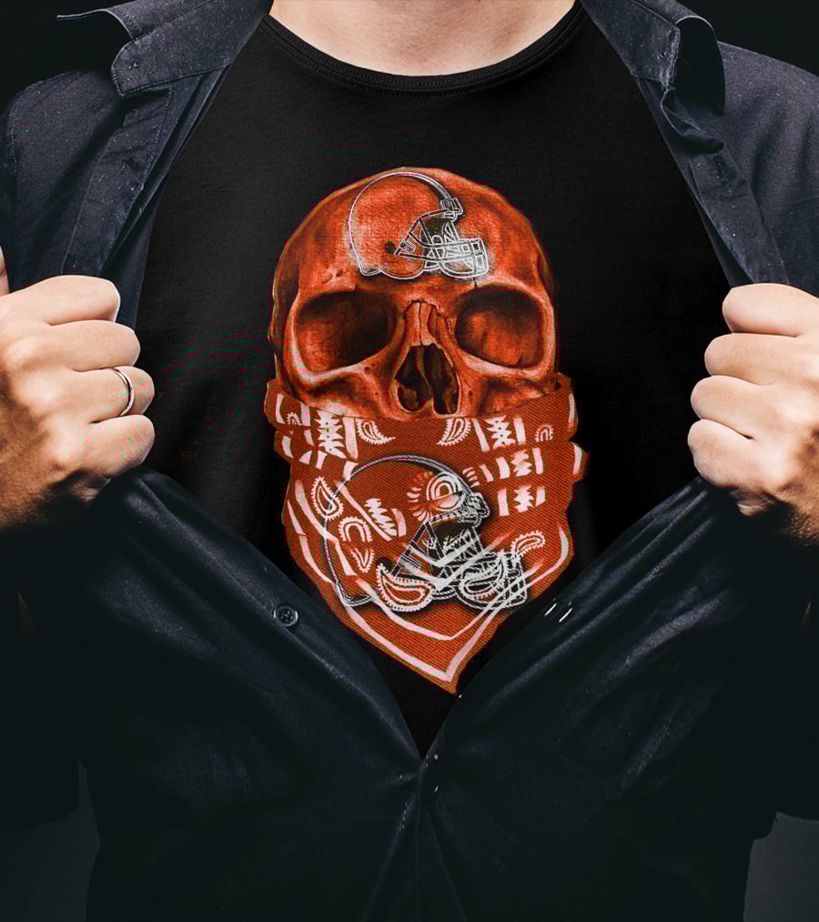 Skull Cleveland Browns Helmet Bandana T-Shirt