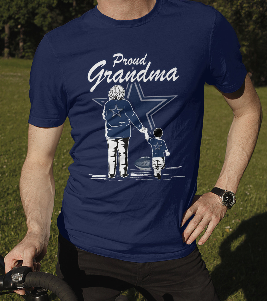Proud Grandma Dallas Cowboys Star Holding Hands With Child Football T-Shirt