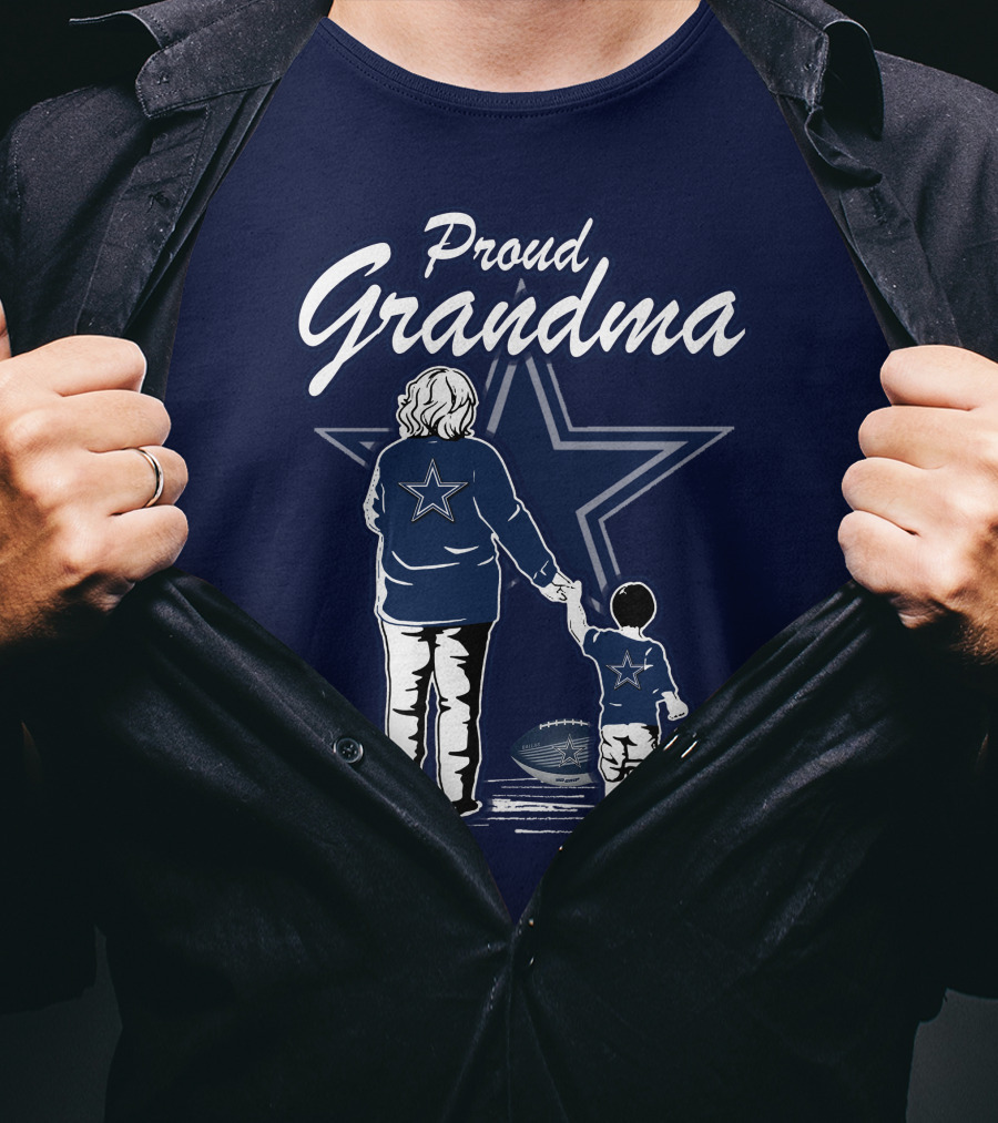 Proud Grandma Dallas Cowboys Star Holding Hands With Child Football T-Shirt