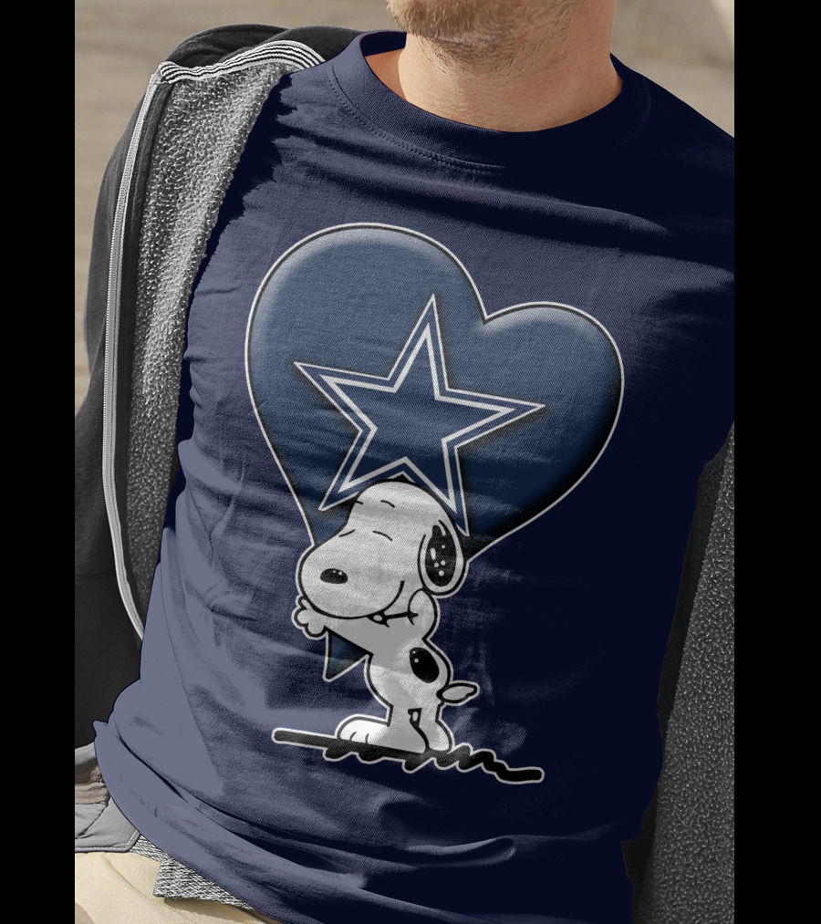 Snoopy Hugging Heart With Dallas Cowboys Star T-Shirt