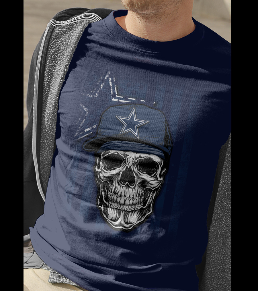 Skull Dallas Cowboys Star Cap With Stripes Background T-Shirt
