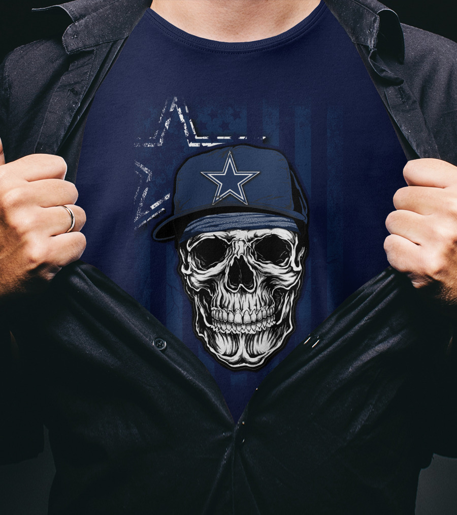 Skull Dallas Cowboys Star Cap With Stripes Background T-Shirt