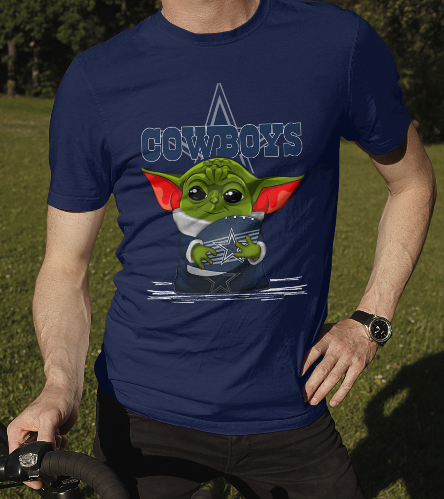COWBOYS Yoda Holding Football Star T-Shirt