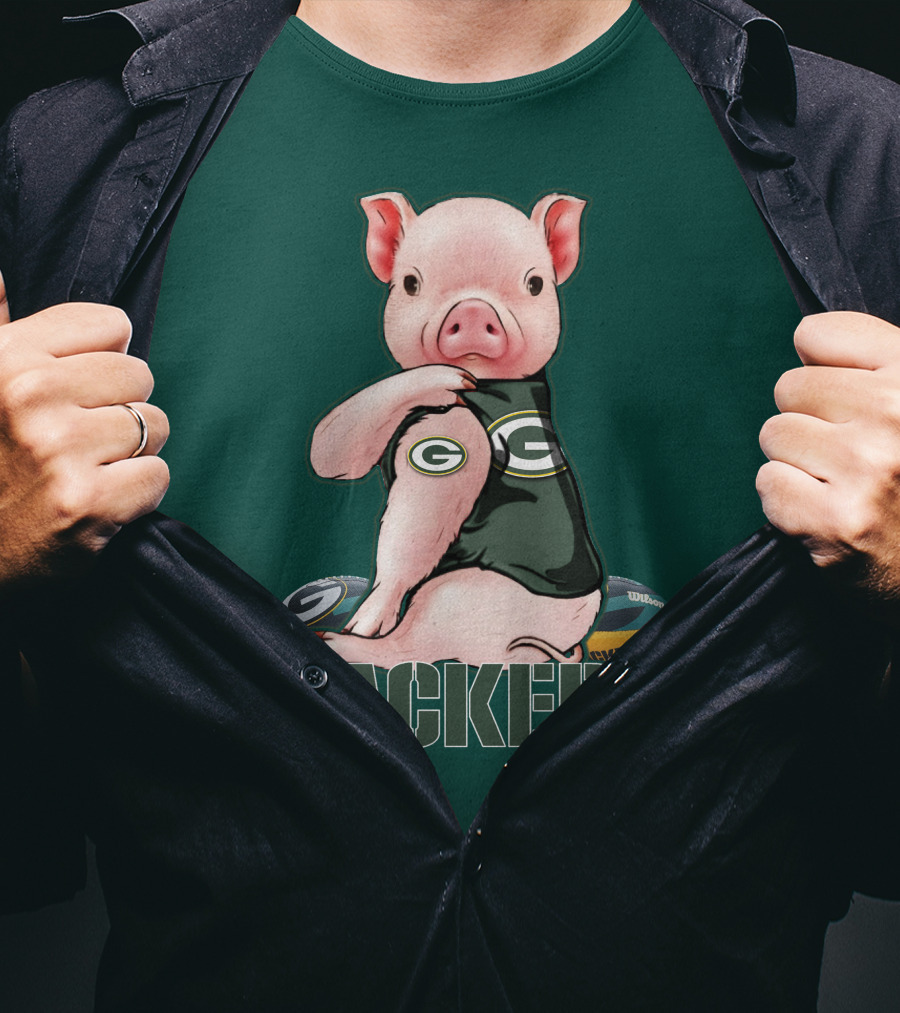 Green Bay Packers Pig Holding Football T-Shirt