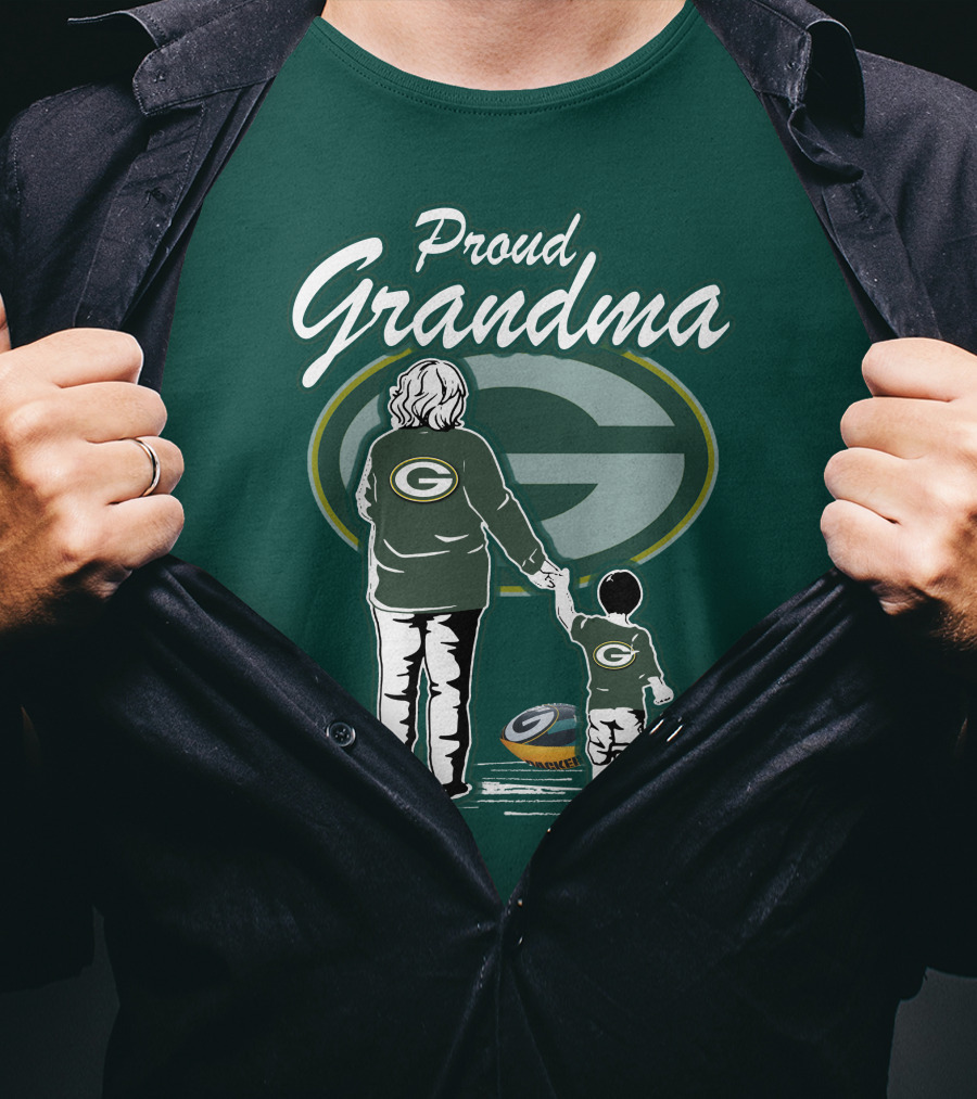Proud Grandma Green Bay Packers Family Logo Scene T-Shirt